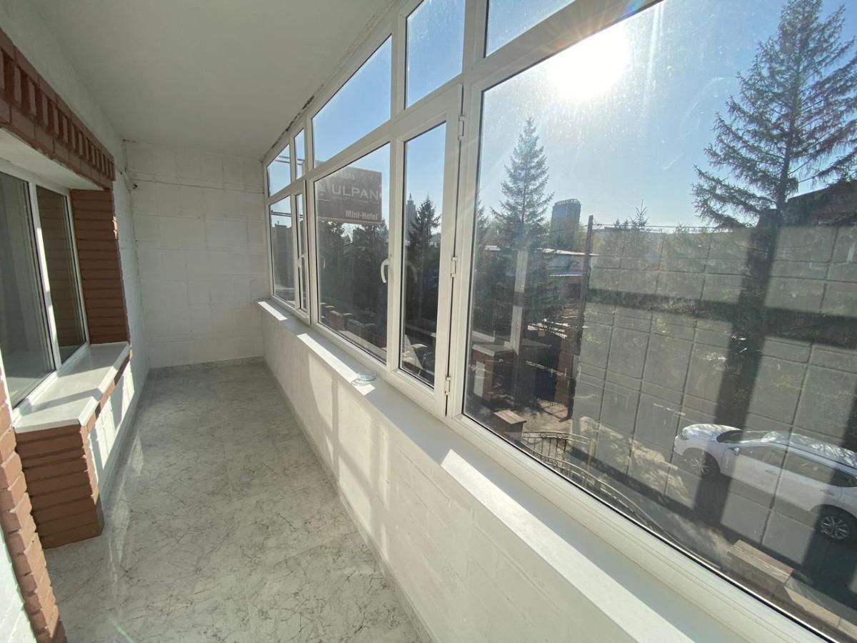 אסטנה Ulpan Mini Hotel מראה חיצוני תמונה
