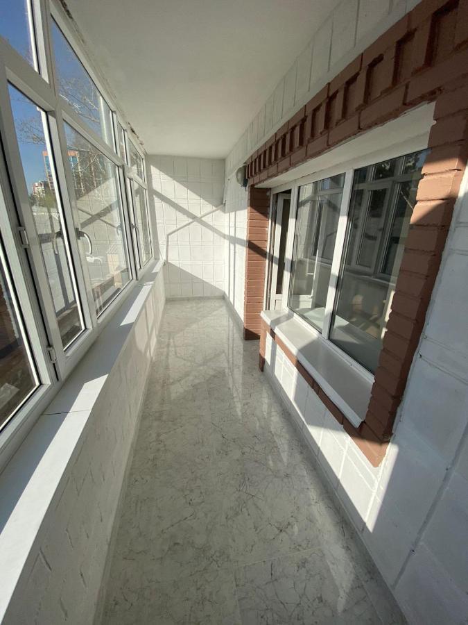 אסטנה Ulpan Mini Hotel מראה חיצוני תמונה