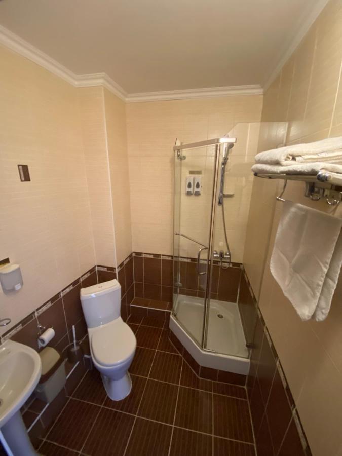 אסטנה Ulpan Mini Hotel מראה חיצוני תמונה