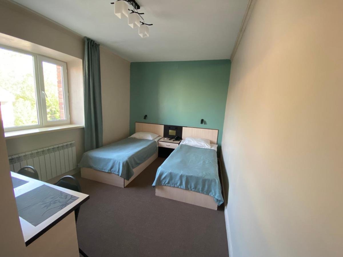 אסטנה Ulpan Mini Hotel מראה חיצוני תמונה