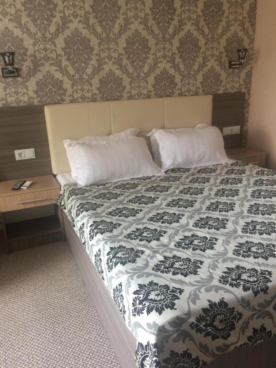 אסטנה Ulpan Mini Hotel מראה חיצוני תמונה